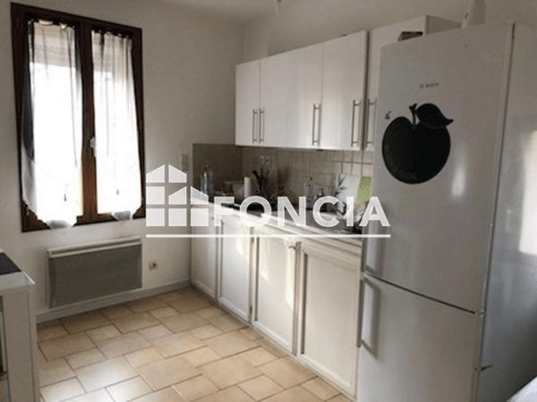 Location Appartement 3 pièces 52.64 m² - 7 PLACE DES MARRONNIERS Blesmes 02400