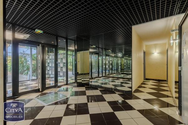 Appartement à vendre 3 pièces 70m² Lyon 8e Arrondissement (69008)