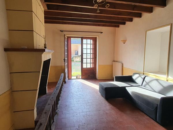 ENSEMBLE DE 2 MAISONS À VENDRE À COUFFY