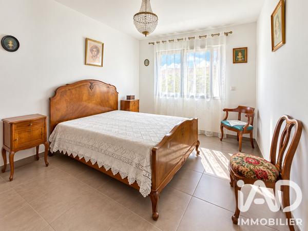 Maison à vendre 4 pièces 83 m² Peyrolles-en-Provence
