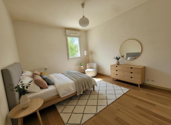 Appartement T2 - 45 m² - Terrasse - Stationnement - Ascenseur - Environnement calme