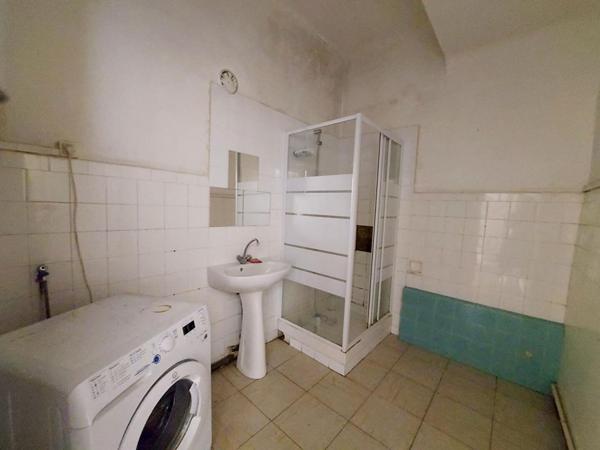 Appartement 4 pièce(s) + chambre de service + cave