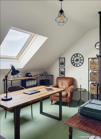 À vendre - Maison mitoyenne 1 côté, 5 pièces située à Saint-Aubin-le-Dépeint (37370)