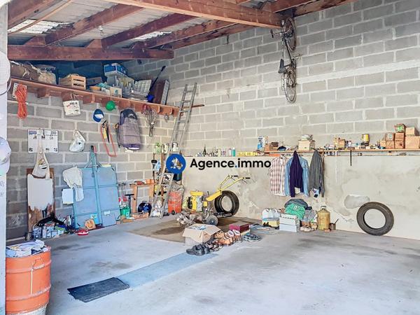 À vendre - Maison mitoyenne 1 côté, 5 pièces située à Saint-Aubin-le-Dépeint (37370)