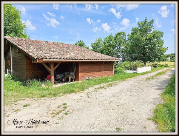 Maison en pierre de 120m² avec gite de 42m² - Terrain : + de 8000m²