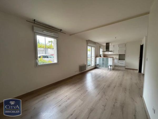 Appartement à louer 2 pièces 57.68m² Le Petit-Quevilly (76140)