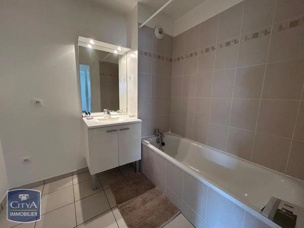 Appartement à louer 2 pièces 57.68m² Le Petit-Quevilly (76140)