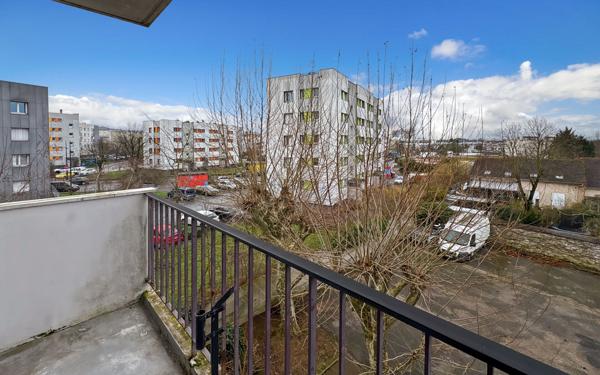 Appartement à louer    3 pièces • 63,82 m2 Corbeil-Essonnes