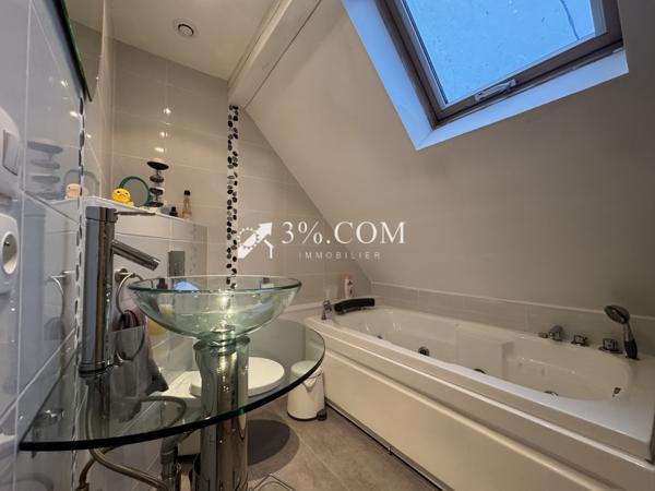 Appartement 5 pièce(s) 3 chambre(s) 111 m²