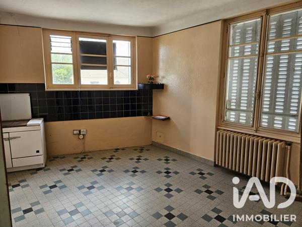 Immeuble à vendre 310 m² Servant
