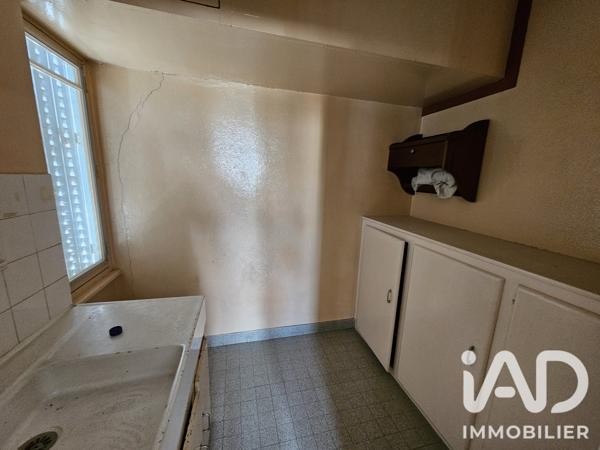Immeuble à vendre 310 m² Servant