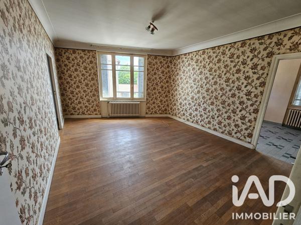 Immeuble à vendre 310 m² Servant