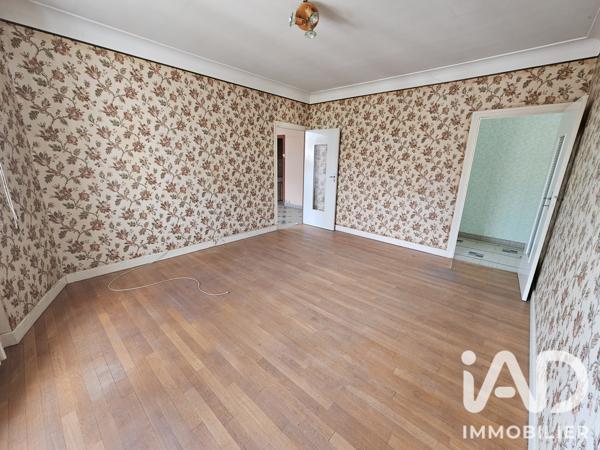Immeuble à vendre 310 m² Servant