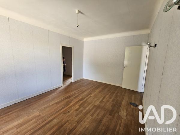 Immeuble à vendre 310 m² Servant