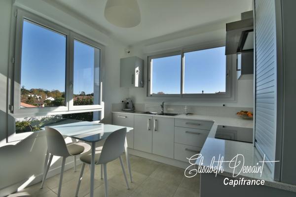 Ondres - Maison d'environ 195 m² habitable entièrement rénovée avec T2, Annexe et Garage