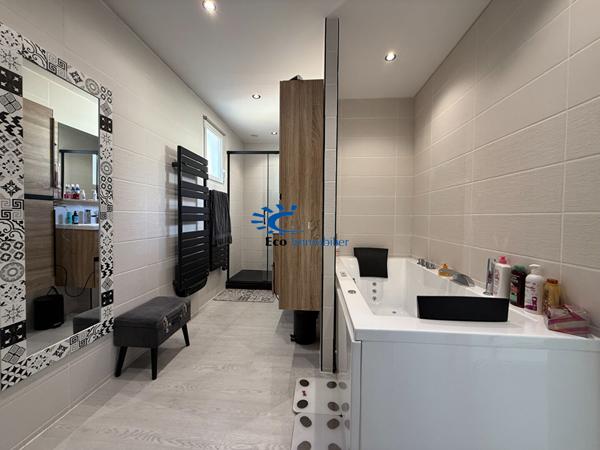 SAINT ROGATIEN MAISON 3 CHAMBRES JARDIN GARAGE  Saint rogatien