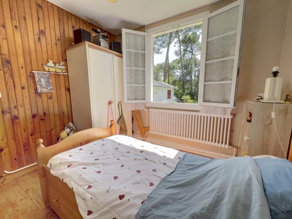 ARCACHON ABATILLES ! Maison 7 pièces de 156 m2 + T2, piscine, parcelle de 1090 m2 !