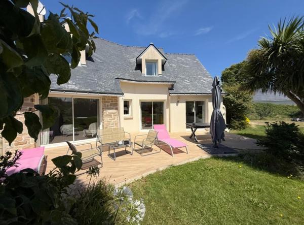 Maison à QUESTEMBERT, 56230 - 5 pièces 135m²