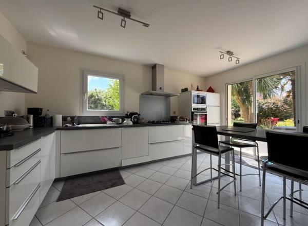 Maison à QUESTEMBERT, 56230 - 5 pièces 135m²