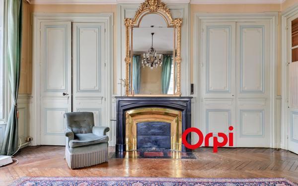 Appartement à vendre    5 pièces •  Lyon 2