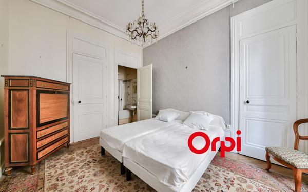 Appartement à vendre    5 pièces •  Lyon 2