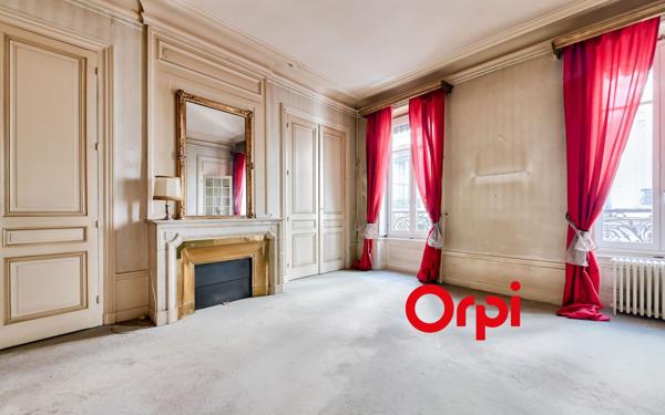 Appartement à vendre    5 pièces •  Lyon 2