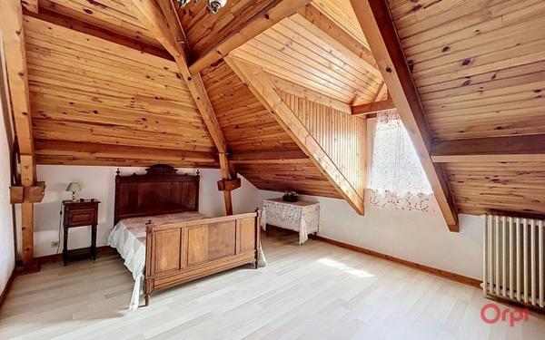 Maison à vendre    5 pièces • 129,05 m2 Bellerive-sur-Allier