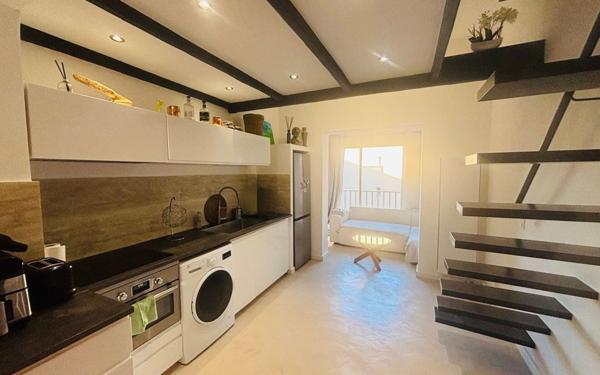 Appartement à vendre    2 pièces • 30,40 m2 Bandol