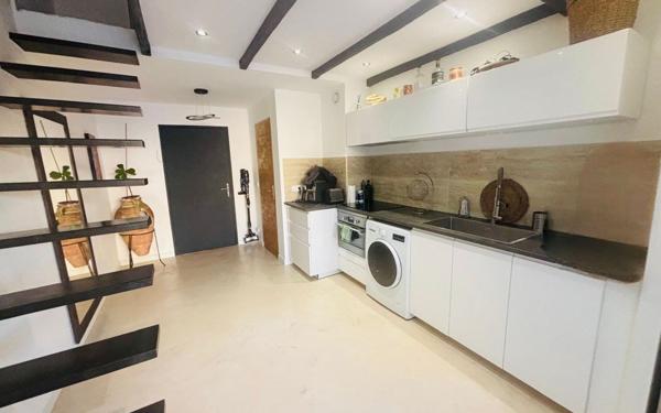 Appartement à vendre    2 pièces • 30,40 m2 Bandol