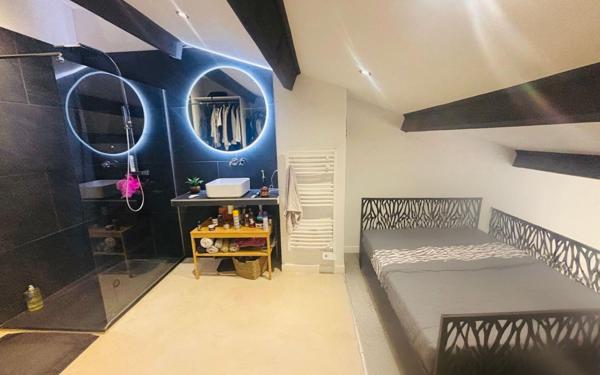 Appartement à vendre    2 pièces • 30,40 m2 Bandol