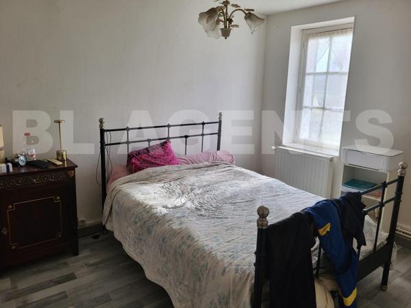 Maison de village à rénover, proche gare SNCF pour Paris ! A visiter sans tarder !!