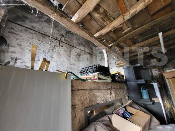 Maison de village à rénover, proche gare SNCF pour Paris ! A visiter sans tarder !!