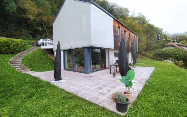 Maison à vendre    5 pièces •  Rumilly