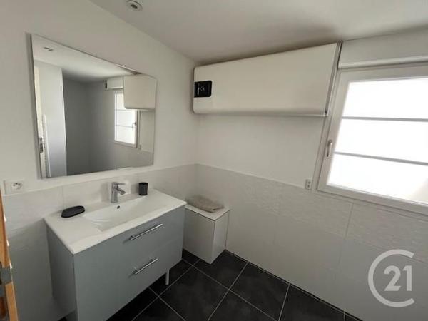 Maison à vendre  3 pièces - 60 m 2   ST PIERRE D OLERON  - 17