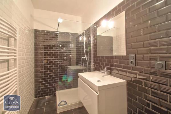 Appartement à louer 2 pièces 32.68m² Saint-Étienne (42100)