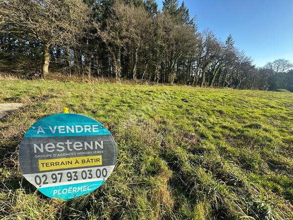 Terrain à bâtir de 809 m² à Ploërmel (56800)