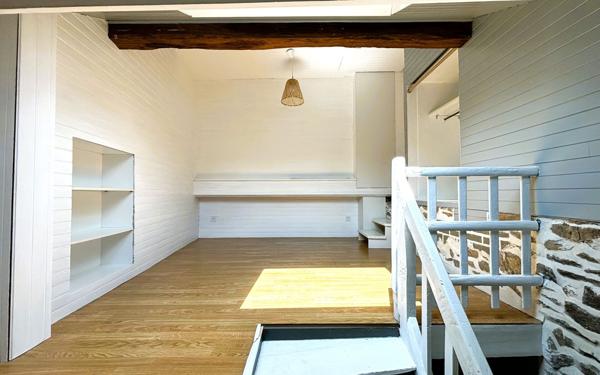 Maison à louer    3 pièces •  Moulins-le-Carbonnel