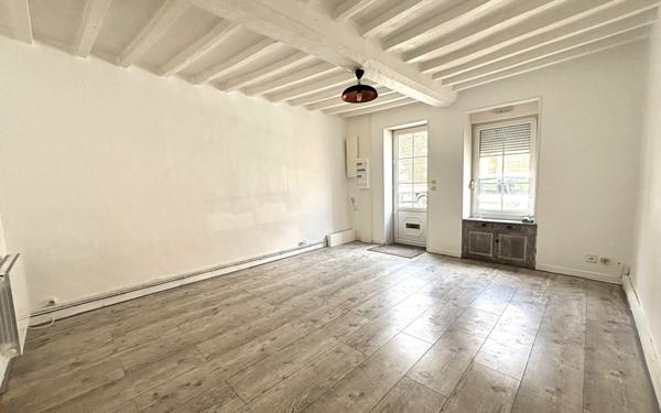 Maison à louer    3 pièces •  Moulins-le-Carbonnel