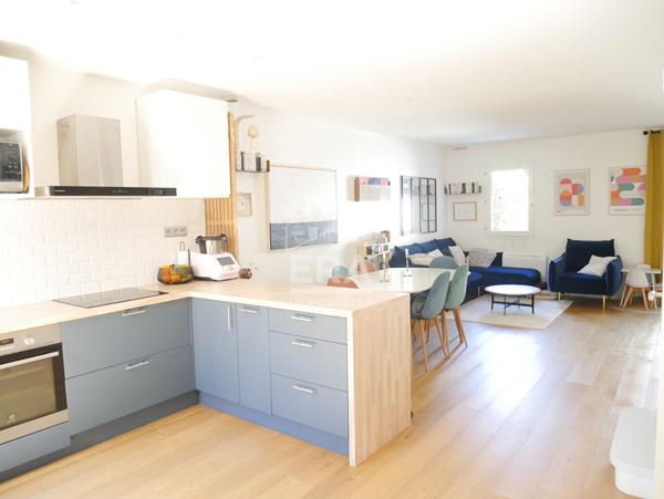 Secteur le THOLONET villa T' de 85 m² avec jardinets et garage non attenant