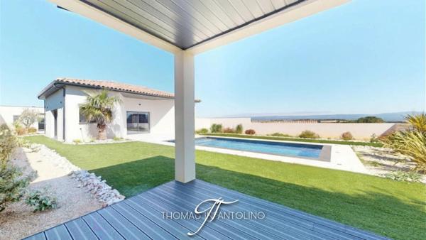 VILLA D'ARCHITECTE 175 M2 - PISCINE - VUE MONTAGNE NOIRE - GARAGE