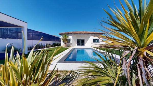 VILLA D'ARCHITECTE 175 M2 - PISCINE - VUE MONTAGNE NOIRE - GARAGE