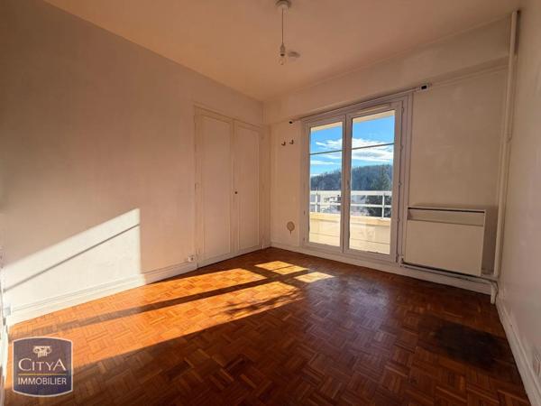 Appartement à louer 4 pièces 88.59m²