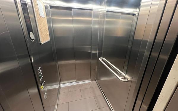 Appartement à vendre    1 pièce • 26,50 m2 Le Bourget