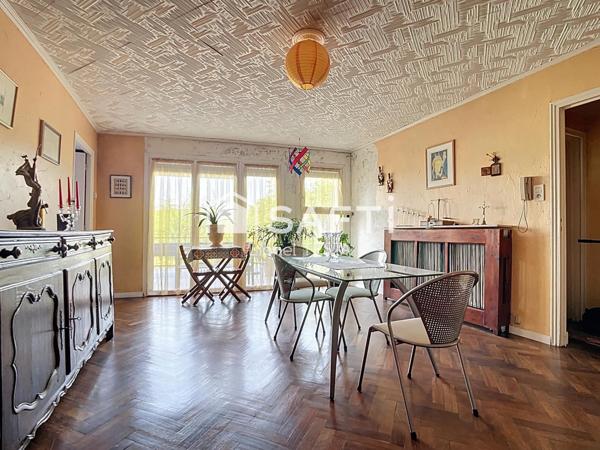 BEL APPARTEMENT / MAISON