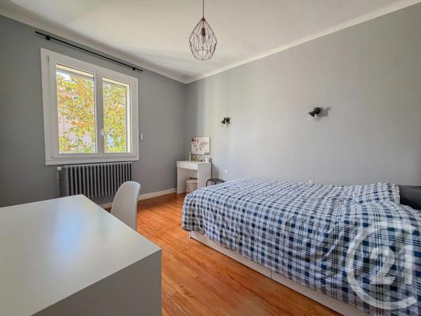 Maison à vendre  6 pièces - 127 m 2   CHAMPAGNE AU MONT D OR  - 69