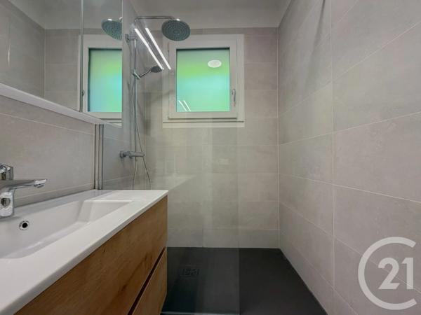 Maison à vendre  6 pièces - 127 m 2   CHAMPAGNE AU MONT D OR  - 69