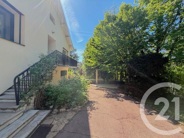 Maison à vendre  6 pièces - 127 m 2   CHAMPAGNE AU MONT D OR  - 69