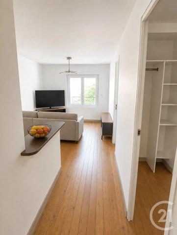 Appartement T3 à vendre  3 pièces - 40 m 2   DIGNE LES BAINS  - 04