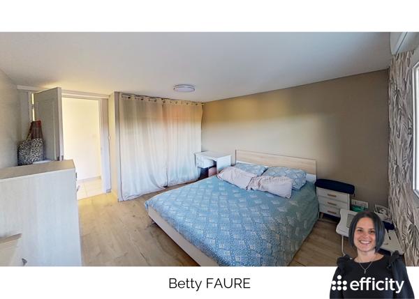 Maison
         5 pièces
        - 125 m² Exclusivité 250 000 € *