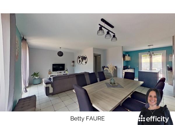 Maison
         5 pièces
        - 125 m² Exclusivité 250 000 € *